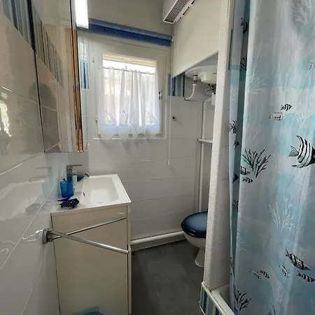 **charmante T3 Climatisee A 200m De La Avec Parking Privatif - Narbonne-plage** - Fr-1-795-46 Vila *